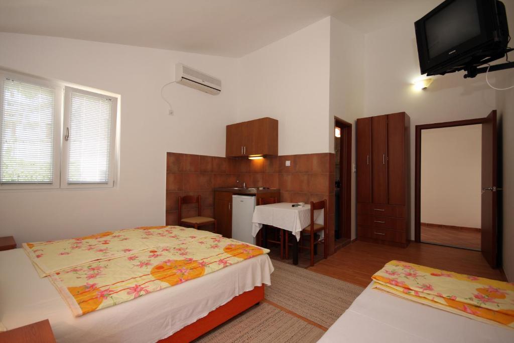Apartments Raicevic Μπούντβα Δωμάτιο φωτογραφία