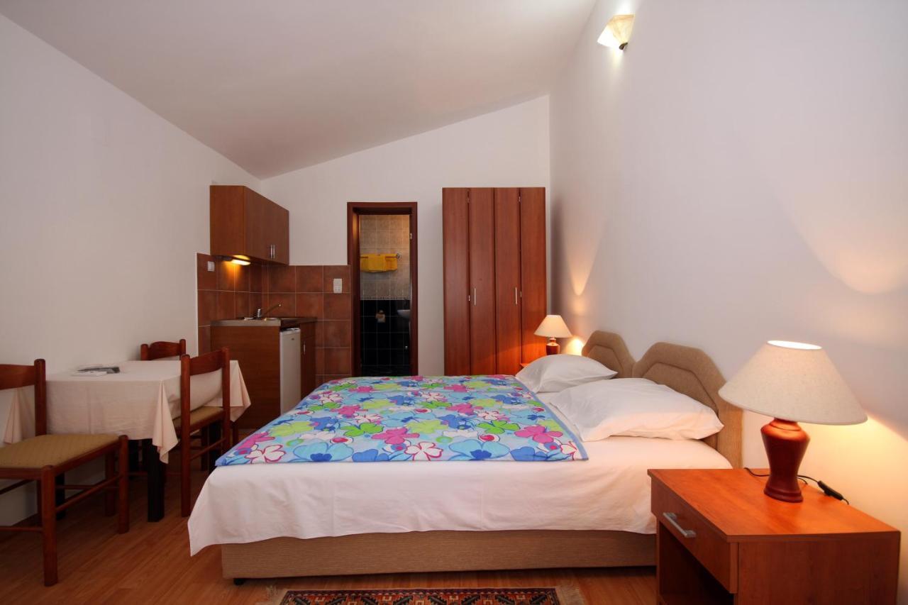 Apartments Raicevic Μπούντβα Δωμάτιο φωτογραφία